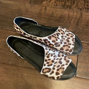 Animal print flat sandal